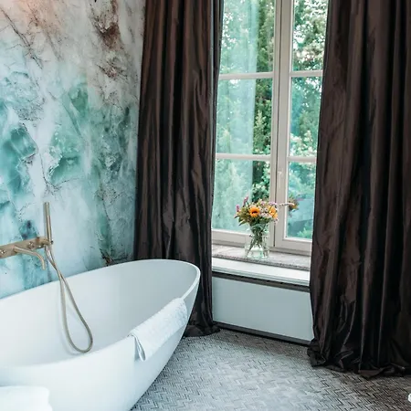 Maison Mairie Bed & Breakfast *