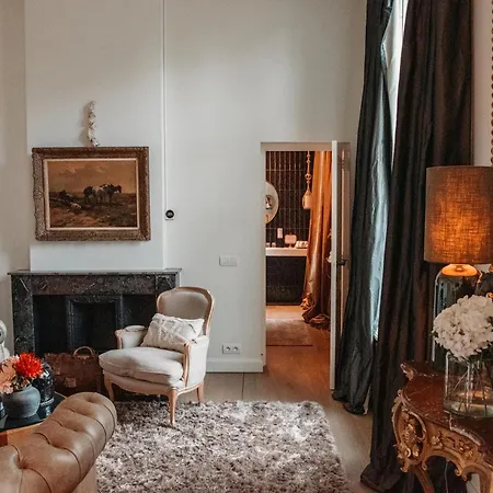 Maison Mairie Bed & Breakfast *